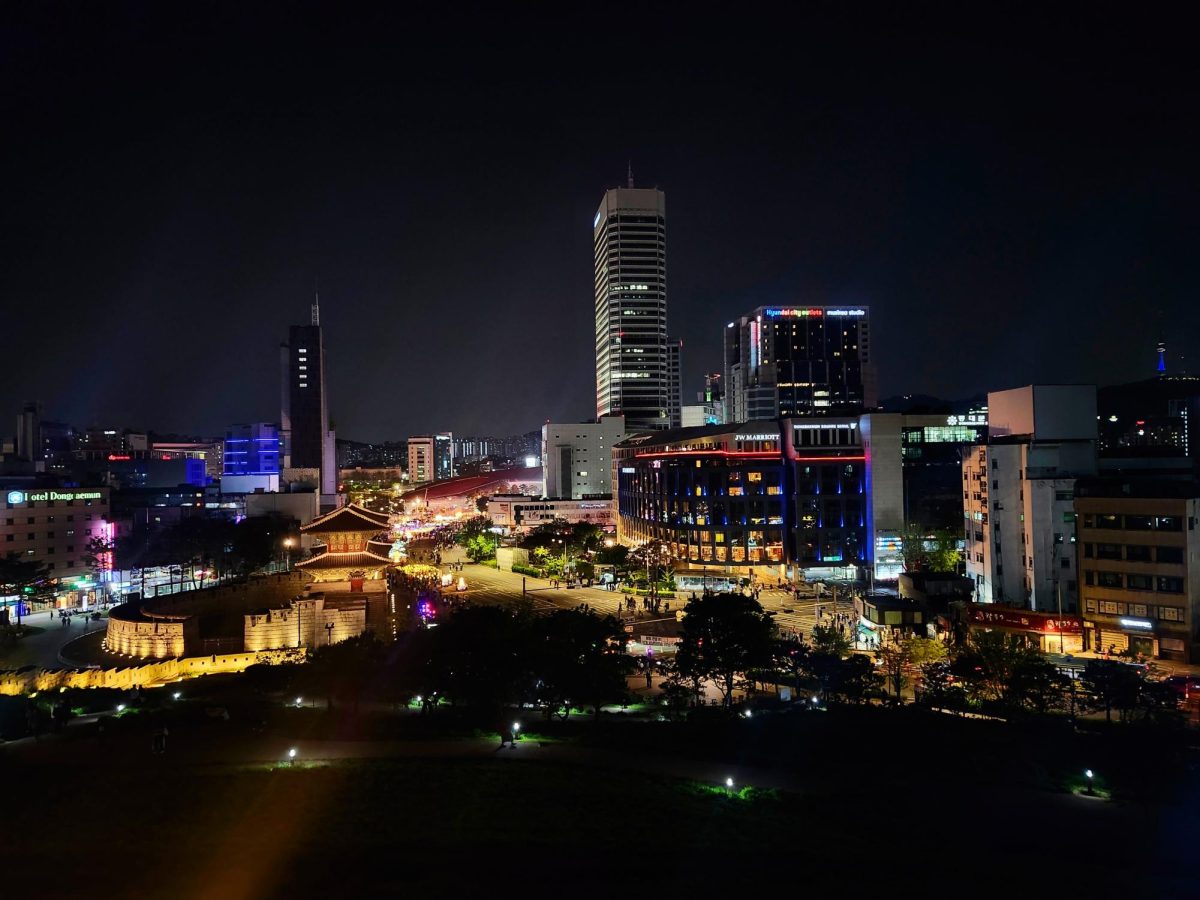 Dongdaemun at night. In view is the Dongdaemun Gate.